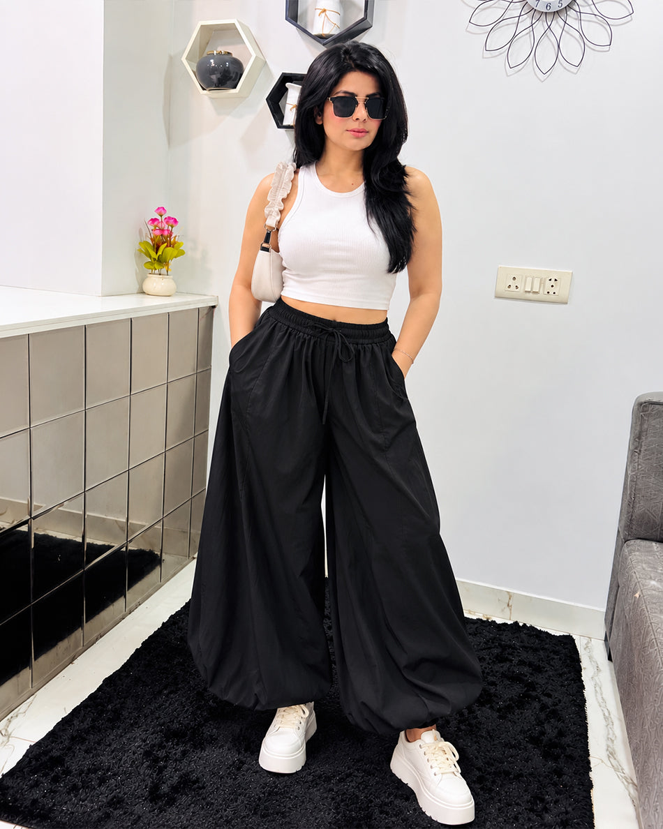 Black balloon pants