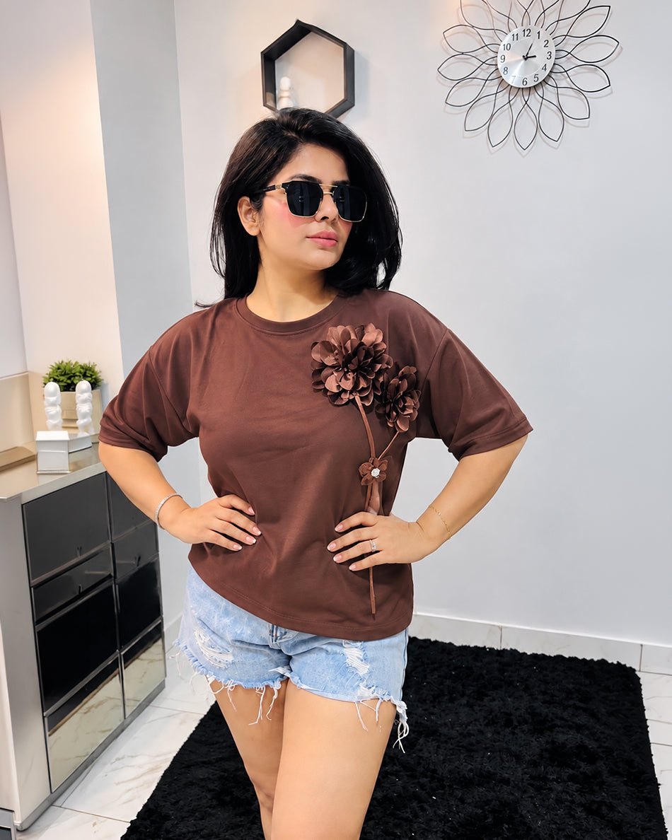 T shirt with 3 D flower